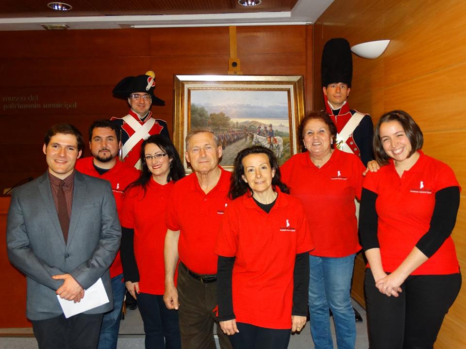 Algunos_miembros_asociacion_Teodoro_Reding_Malaga_en_presentacion_cuadro_Ferre_Clauzel_sobre_Reding_y_Malaga_Museo_Patrimonio_Municipal_Malaga_mupam.jpg