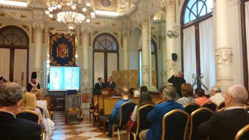 presentacion_proyecto_maqueta_monumento_teodoro_reding_salon_espejos_ayuntamiento_malaga_asociacion_historico_cultural_escutor_imaginero_juan_vega_ortega_jon_valera_theodor_biberegg