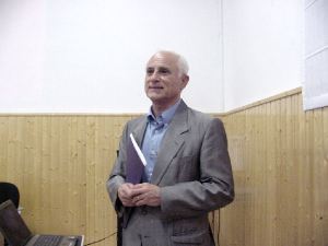 manuel_olmedo_checa_conferencia_ciclo_guerra_independencia_teodoro_reding