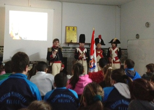 Reding_charla_colegio