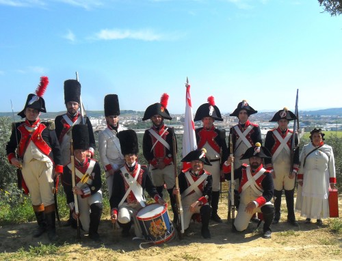 Asociacion_Teodoro_Reding_Grupo_Recreacion_Historica_Regimiento_Suizo_Reding_3_en_campo_batalla_Bailen_1808_2013